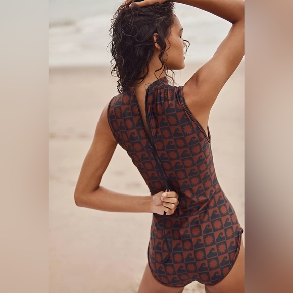 MWT Jade One-Piece Surf Suit - Picture 3 of 6